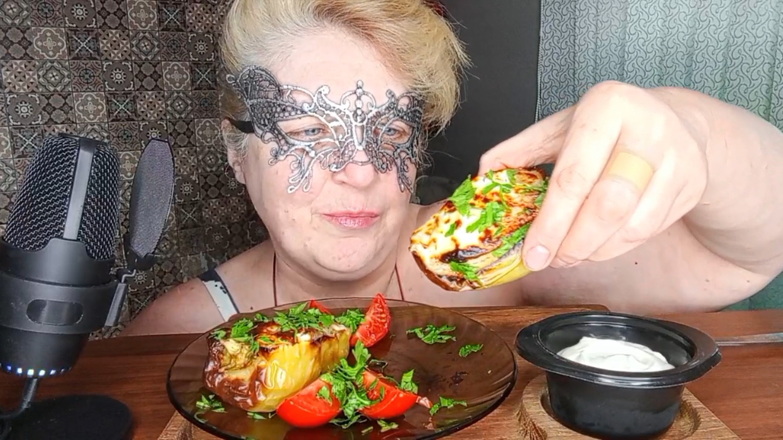 💥МИНИ ОБЖОРЧИК"ЧУТЬ С РYKAМИ НЕ СЪЕЛА"💥 смотреть онлайн