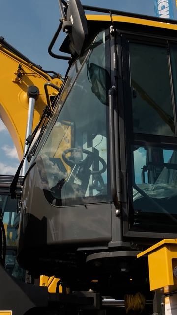 Обзор на крупнотоннажный погрузчик XCMG XC998 — Только важное (часть 2) смотреть онлайн