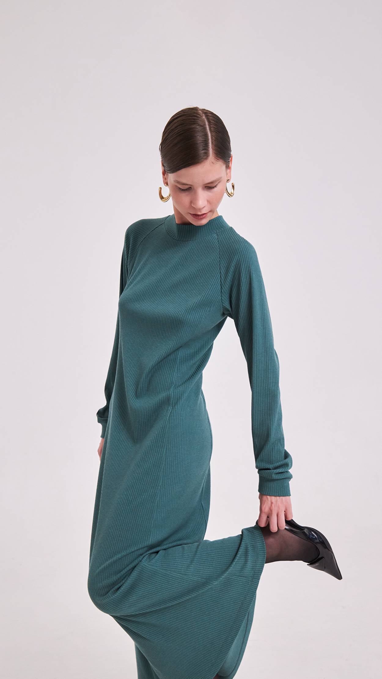 Платье, выкройка №1069 смотреть онлайн