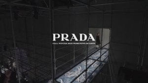 Показ женской коллекции Prada осень-зима 2025-2026