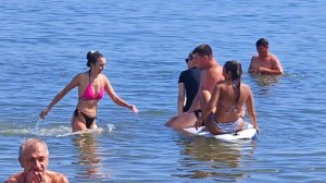 МАРИУПОЛЬ Большое Нашествие Медуз на пляже Жители 🌅Восстановление и Жизнь Сегодня