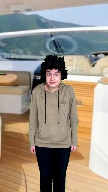 ТИПИЧНАЯ ЭКСКУРСИЯ НА МОРЕ смотреть онлайн