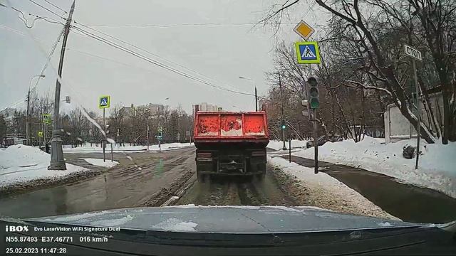 Видеорегистратор Комбо iBOX EVO LaserVision WiFi Signature Dual Артикул: 1335 смотреть онлайн