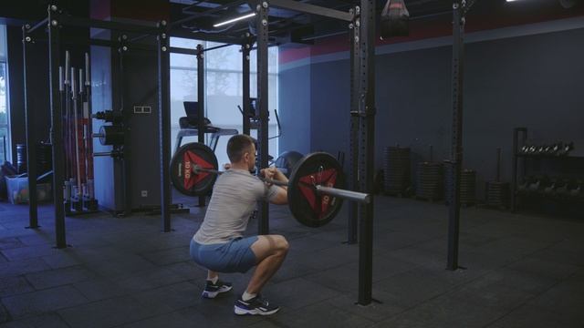 Фронтальные приседания / Front Squat смотреть онлайн