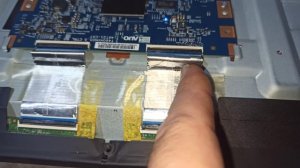 РЕМОНТ ТЕЛЕВИЗОРА SAMSUNG (САМСУНГ) 50 дюймов СВОИМИ РУКАМИ. ВДРУГ СТАЛ МЕРЦАТЬ.