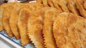 Домашние чебуреки с мясом хрустящие и сочные