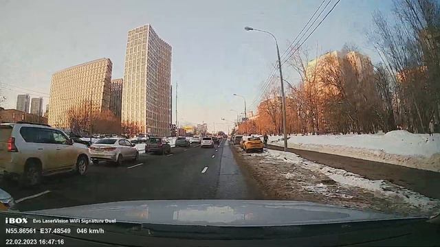 iBOX EVO LaserVision WiFi Signature Dual смотреть онлайн