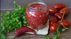 Сырая аджика из помидор и чеснока с хреном рецепт классический