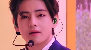 🎤✨ Ким Тэхён: Глобальный феномен K-Pop! 🌍🎶