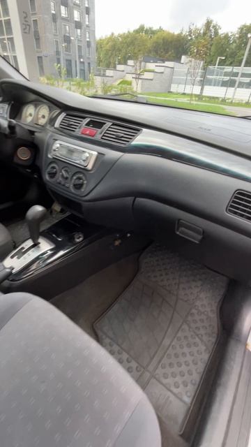 MITSUBISHI LANCER 2004 1.6 AT