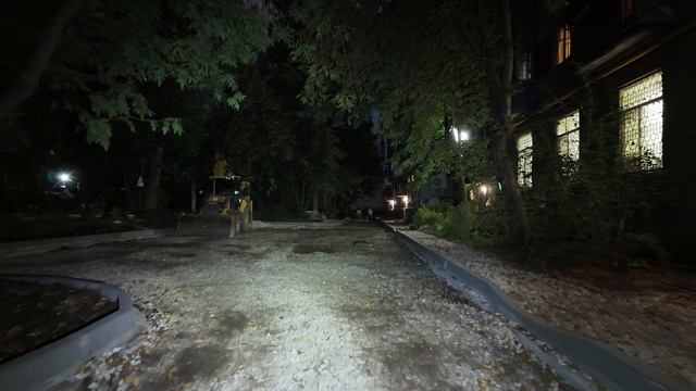 Состояние асфальта во дворе 25 августа 2025