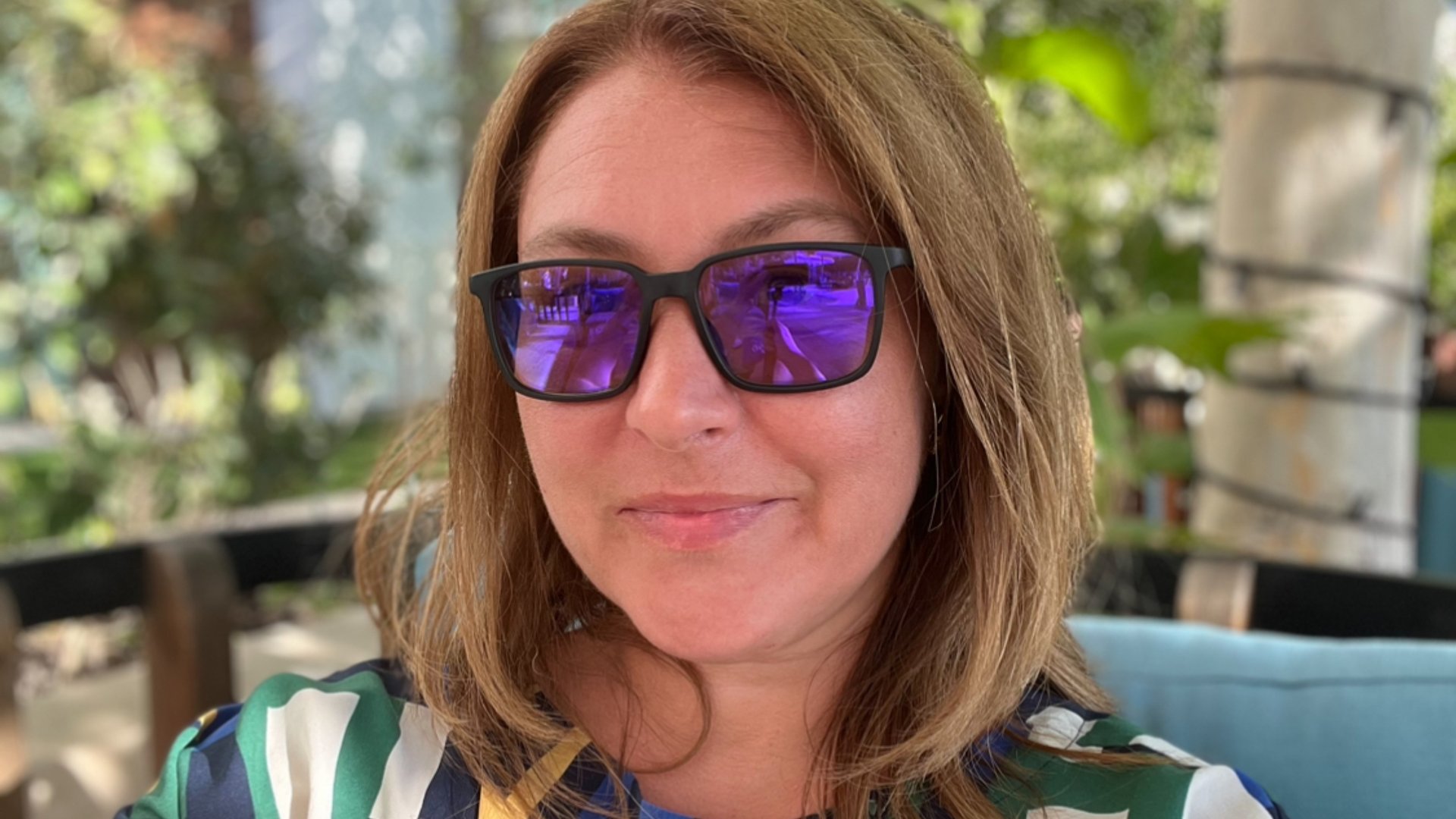 Если хотите проявляться, ничего не ждите, делайте. Если что-то знаете, значит кому-то это нужно смотреть онлайн