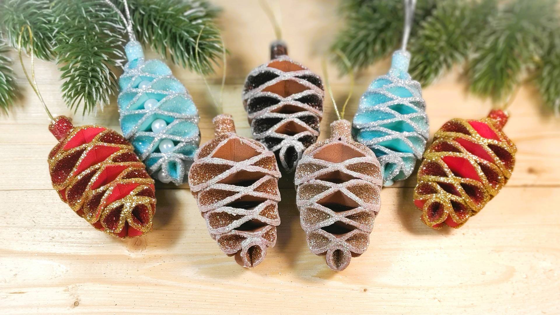 Новогодние шишки своими руками из фоамирана. Ёлочные игрушки из фоамирана. смотреть онлайн