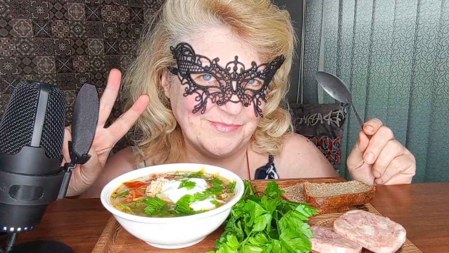 💥МИНИ ОБЖОРЧИК"ЩИ ОТ КОТОРЫХ БАШНЮ СНОСИТ"💥 смотреть онлайн