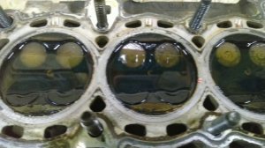 🚘🔧⚙️Разборка двигателя Ford Focus 2 1.4. Как можно такой двигатель прошивать прошивками с прытькам