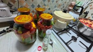 Всех выгнала.. Заготовка овощей и яблок на зиму. Жизнь простых людей в деревне