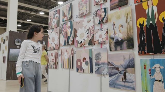 Самая масштабная выставка предметов искусства«АРТ-РОСТОВ» смотреть онлайн