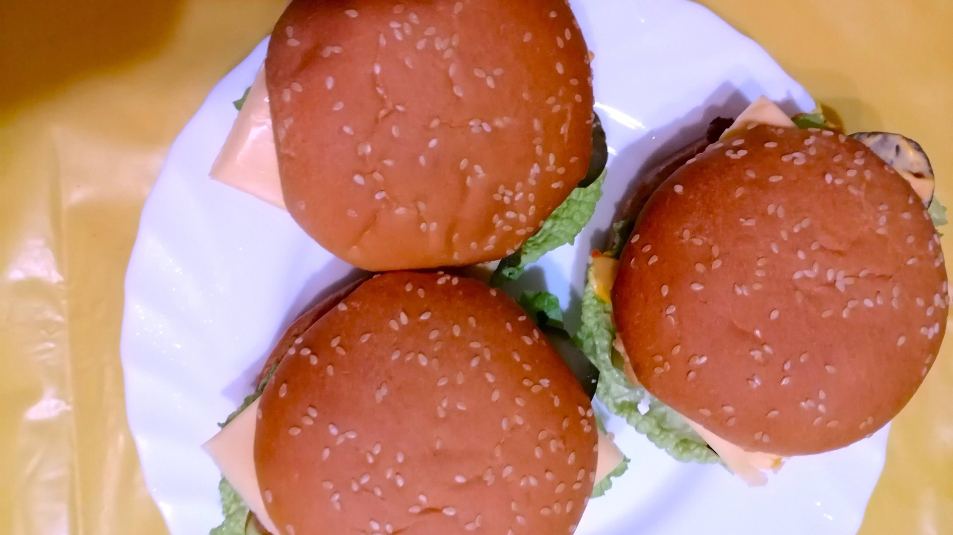 Готовим чизбургер в рамках освоения пресса для бургеров смотреть онлайн