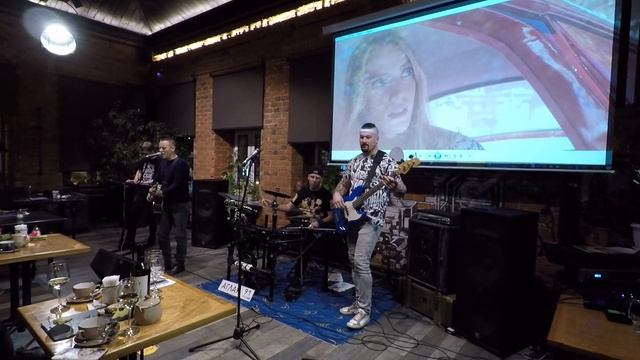 Хайдеггержив Хорошо смотреть онлайн