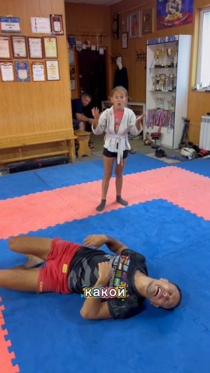 Ребята и дочь СЭНСЭЯ!😍