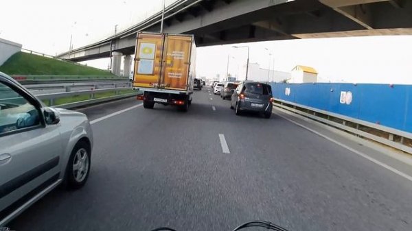 Первый выезд в город  на benda lfc 700.