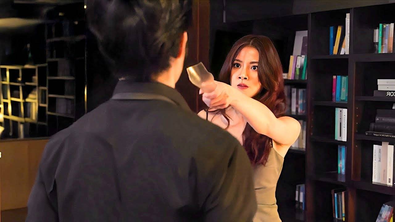 Чтобы отомстить за несправедливую смерть матери, она пренебрегла всем и соблазнила сына врага. смотреть онлайн