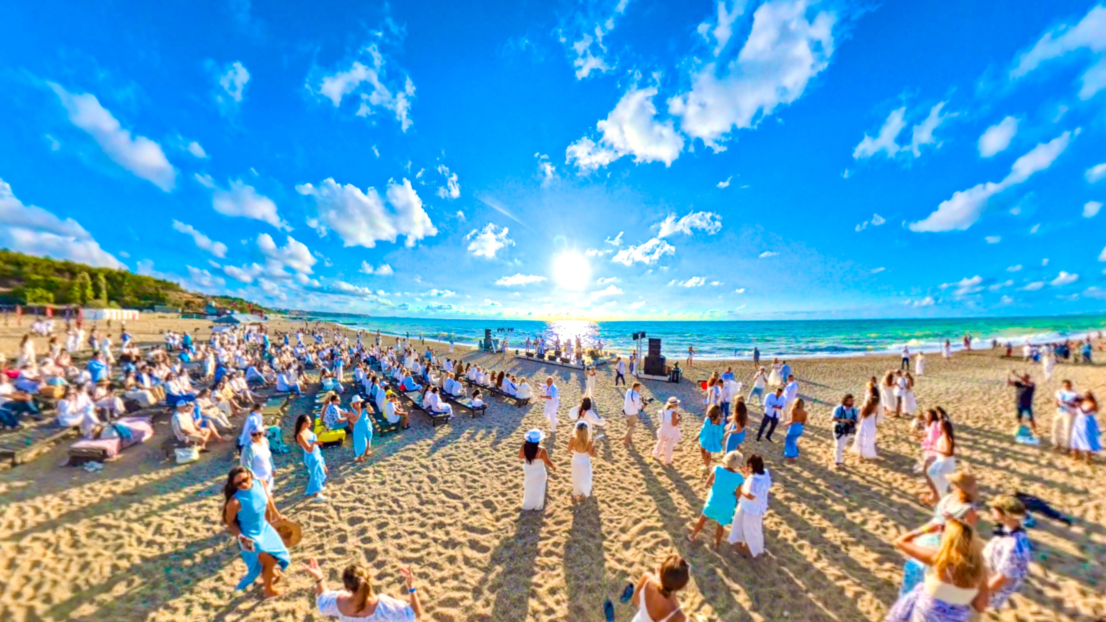 СЕВАСТОПОЛЬ! Пришли на ПЛЯЖ и ПОПАЛИ… на концерт! МОЩНЫЙ ШТОРМ 2025. Учкуевка, Любимовка. Крым смотреть онлайн