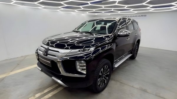 Обзор на Mitsubishi MONTERO SPORT из Дубая