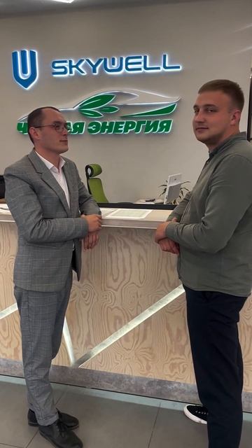 Мы всегда ждем вас в гости #electriccar #lixiang #zeekr смотреть онлайн