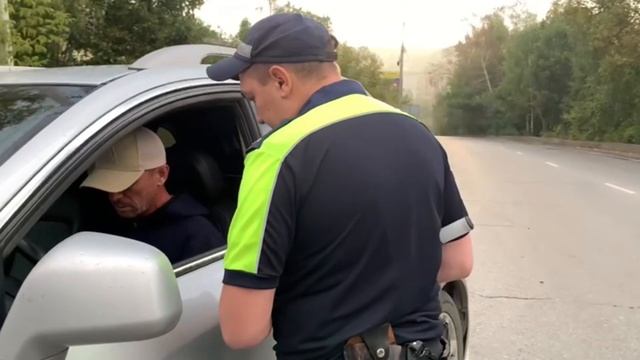 Итоги утреннего рейда ГИБДД в Златоусте против пьяных водителей смотреть онлайн