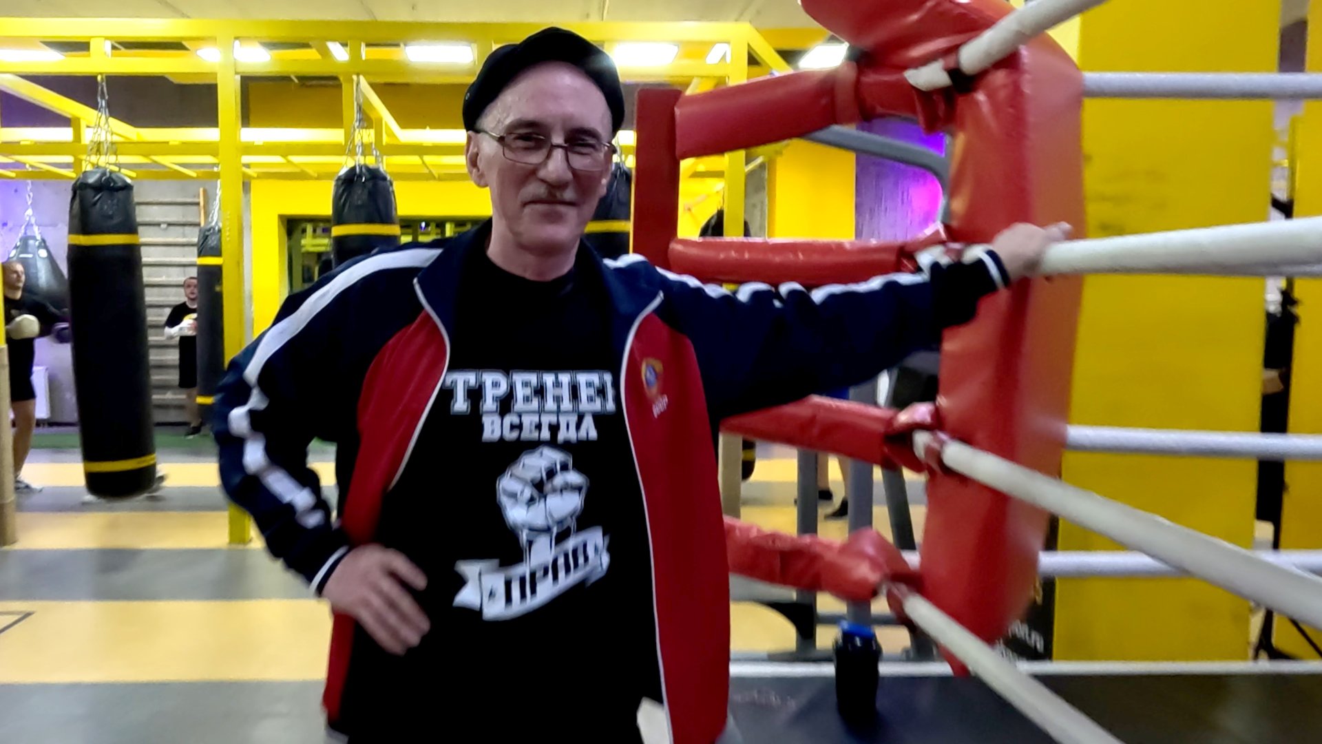 "Pesenka pro sentimental'nogo boksyora" - cover by Farxad Shuravee смотреть онлайн