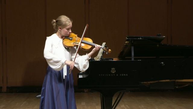 Афанасьева Маргарита. И.С.Бах Соната для скрипки соло C-dur.  Largo&Allegro Assai.