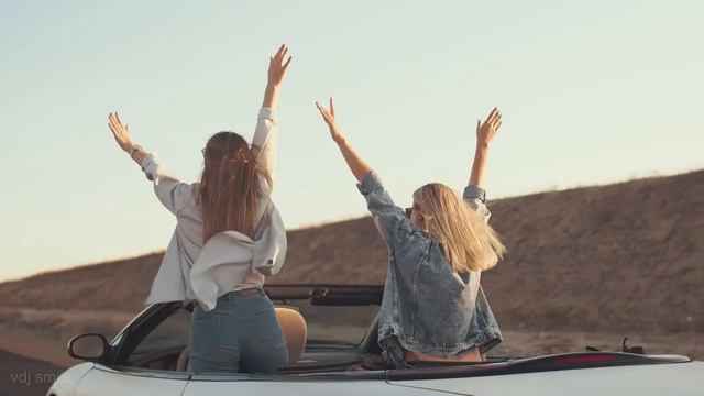 Ecuador - Smile Remix смотреть онлайн