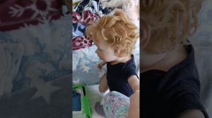 у Лиама истерика первый раз на видео?