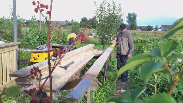 Беседка строится понемногу) смотреть онлайн