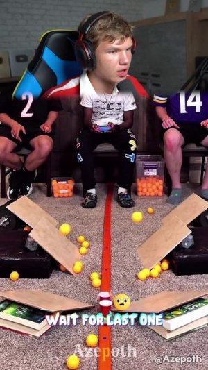 ДРУГИЕ ПРОТИВ ПОСЛЕДНЕГО ДЕЛАЮТ ТРЮКИ💀 #shorts  #шортс #трюк #фонк #интересно #эдит #магия #lisfox