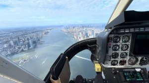 ШИКАРНЫЙ Полёт на вертолете над МАНХЭТТЕНОМ! Приключение с открытыми дверями.