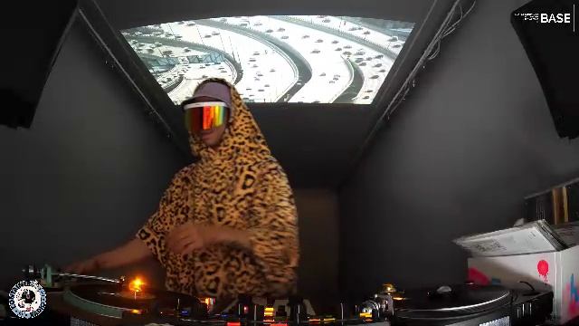 CONTAINER RADIO Live Stream - ANTON KUROVOI (2025-08-26)