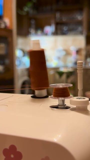 Швейная машинка Janome E-Line 15 электрическая с педалью смотреть онлайн