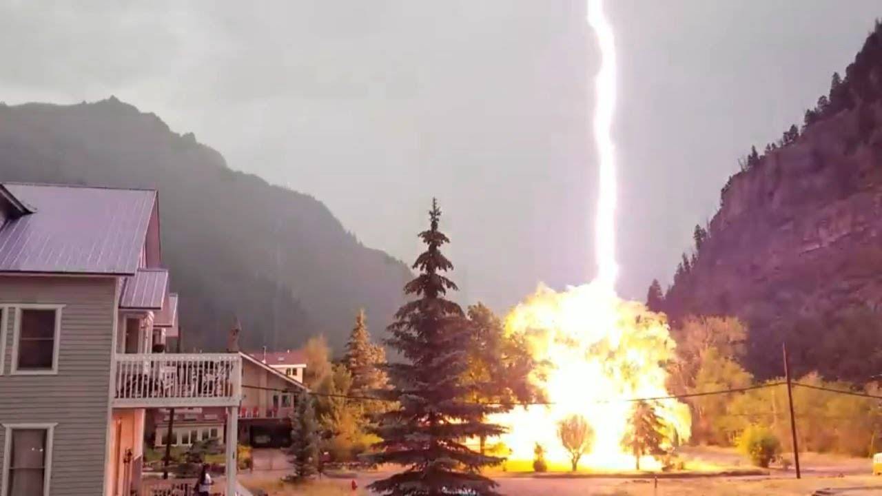 Гнев природы! Мощь молний... смотреть онлайн