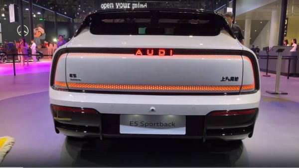 AUDI E5 Sportback EV 2026 обзор