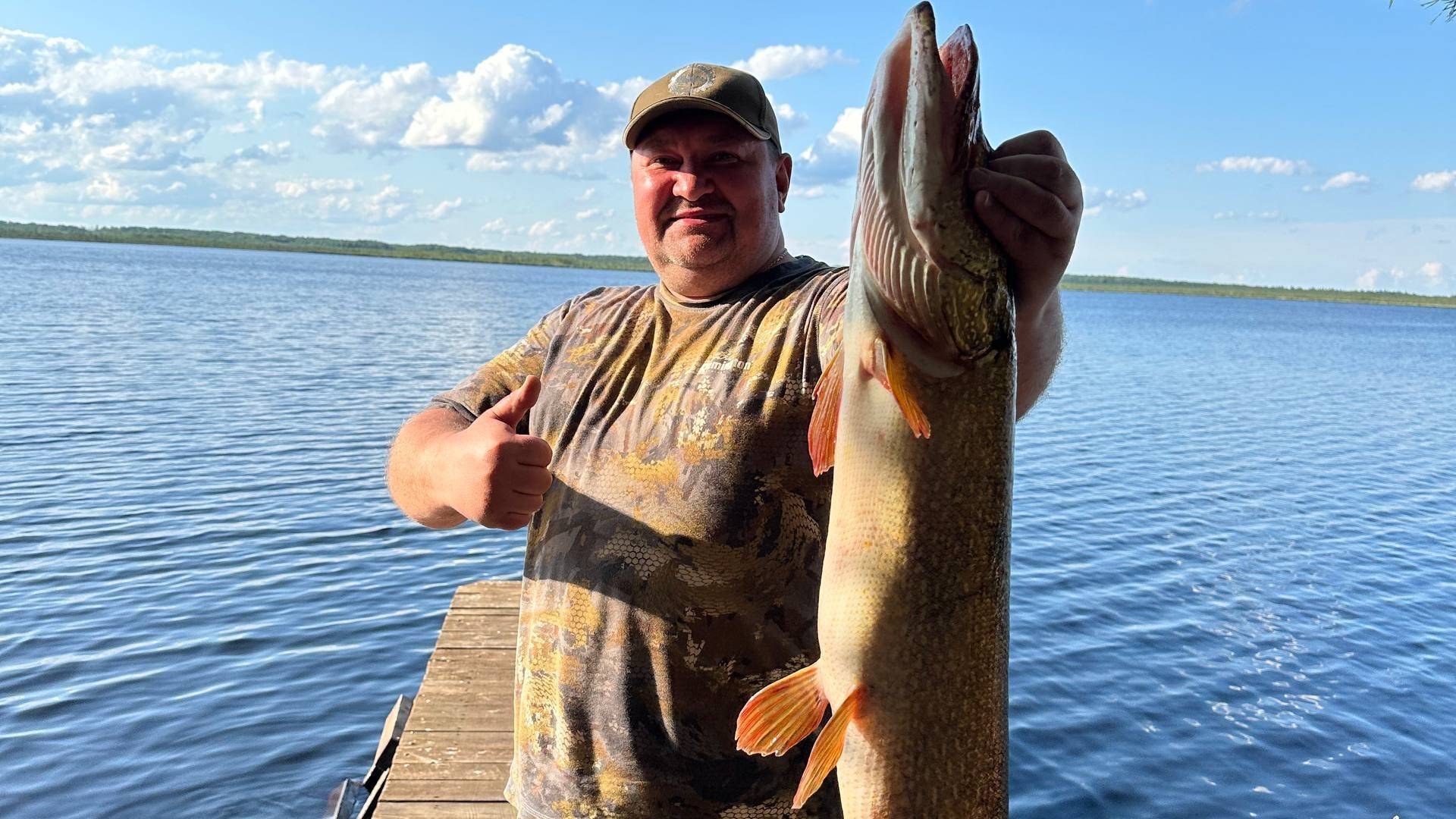 ЛОВИМ ЩУКУ НА ТАЕЖНОМ ОЗЕРЕ 2 серия смотреть онлайн