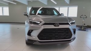 Новая Toyota Grand Highlander обзор автомобиля тойота гранд хайлендер полноразмерный кроссовер