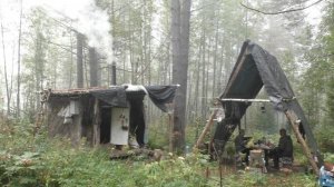 Жизнь ОТШЕЛЬНИКА Изба Рыбалка на Щуку в ДЕВСТВЕННОЙ ТАЙГЕ 2025 Руд 21авг Сплав Охота Поход Медведь