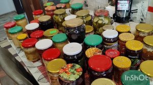 С мужем по делам. Прибираем баночки с заготовками.  Установили полочку. Поздравляю с ДР.