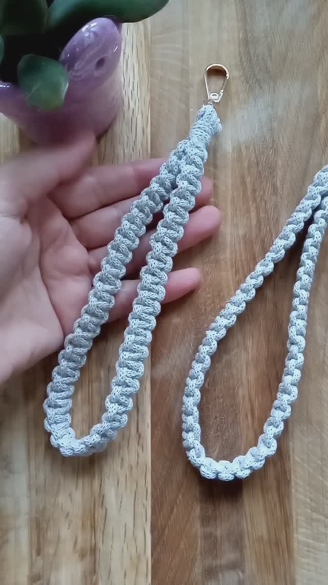 Макраме брелок-браслет