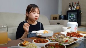 🔥🍲 Мукбанг и Mukbang: вы пробовали корейскую еду? 😋 Острый рамен, курица, бургер 🔥 ASMR KOREA