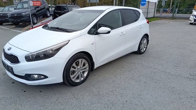 Kia Ceed 1,6 л. Бензин АКПП (129 л.с.) 2014 смотреть онлайн