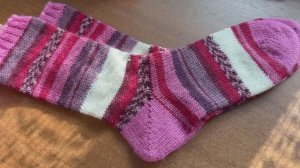 Носки на вязальной машине Нева-5, сшивное изделие, плотность 7, 37 размер, на 51 игле