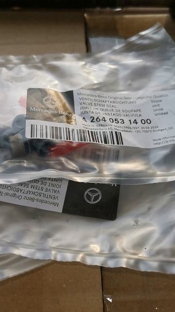 M264 тоже масло может жрать #мастерскаямерседес Mercedes Benz W238 м264 м177 M177 Amg63 Amg45